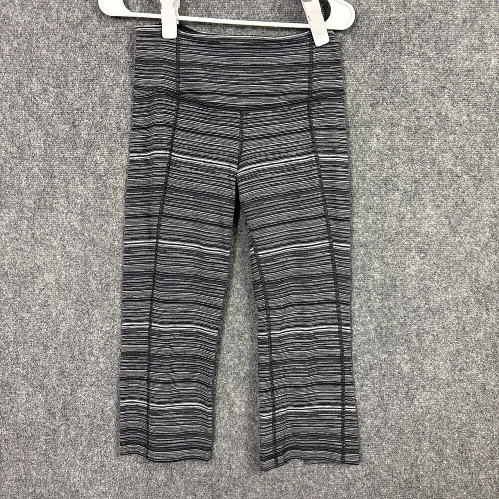 lululemon Gather & Crow Crop Leggings Pants Womens Size 6 Black White Striped